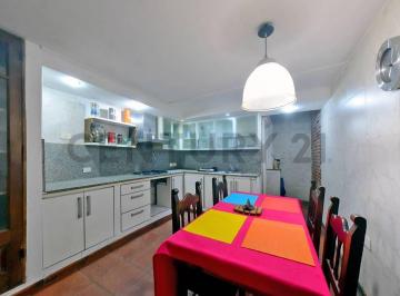 PH · 99m² · 5 Ambientes · PH Frente 3 Plantas Venta 3 Dorm. - 2 Baños - Flores Caba