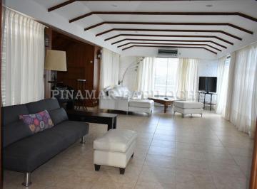 Casa de 9 ambientes, Pinamar · Oportunidad de Compra Zona Centro de Pinamar - 5 Dorm y Dep - Cochera y Quincho. a Permuta
