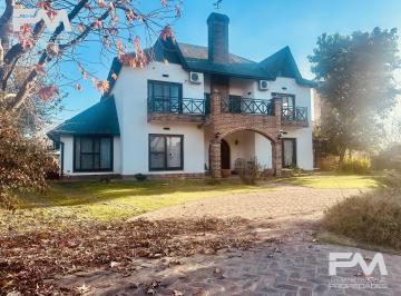 Casa · 400m² · 7 Ambientes · Casa en Venta en Country Banco Provincia
