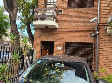 PH · 146m² · 4 Ambientes · Sentí Tu Casa, Sin Moverte de Olivos: Triplex de 3 Dorm., Patio Parrilla y Cochera