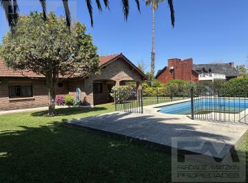 Casa · 128m² · 4 Ambientes · 5 Cocheras · Casa en Venta Country Banco Provincia