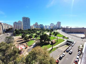 Departamento · 70m² · 3 Ambientes · Departamento de 3 Ambientes a La Calle con Vista a Plaza Colon