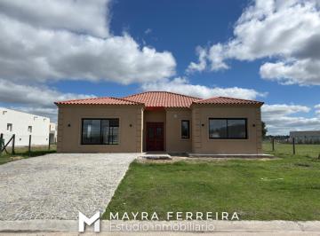 Casa · 110m² · 5 Ambientes · 2 Cocheras · Casa en Venta San Simón Canning