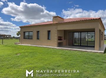 Casa · 110m² · 5 Ambientes · 2 Cocheras · Casa en Venta San Simón Canning