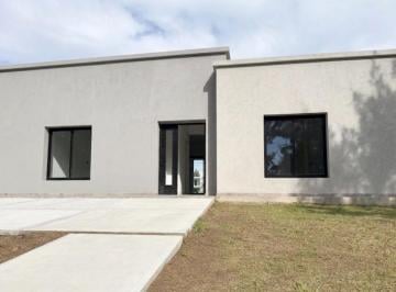 SCO-SCO-39_2 · Casa en Venta a Estrenar con Diseño Funcional en Una Planta en El Naudir
