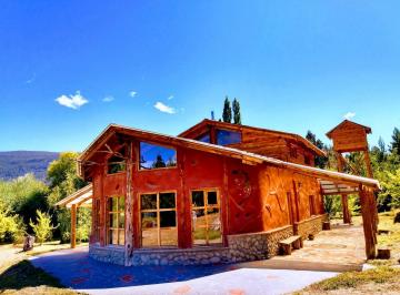 Campo · 190m² · 5 Ambientes · 2 Cocheras · Chacra en El Bolsón