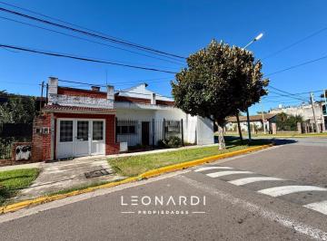 Casa · 148m² · 4 Ambientes · 1 Cochera · Casa en Venta en Garín, Escobar - ID 6032