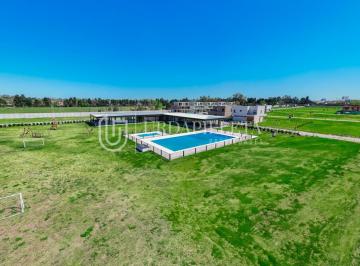 Terreno · 380m² · Lote en Venta en El Olivar Pilar