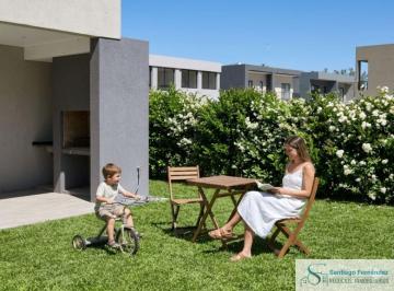 Casa de 4 ambientes, Pilar · Casa Dúplex en Venta 3 Dorm. Jardin C/ Cochera en Spring Park Pilar