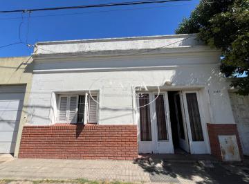 Casa · 135m² · 7 Ambientes · 1 Cochera · Casa 240 m² | 3 Dorm. Estudio Cochera Cubierta | Apta Banco | La Plata