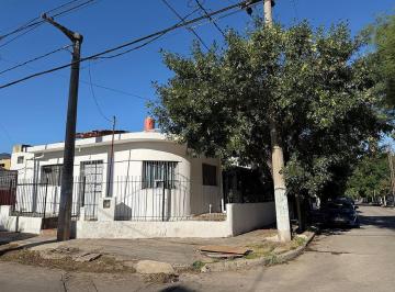 Casa de 3 ambientes, Córdoba · Vendo Casa Más de 3 Dorm - Doble Entrada - B° Don Bosco