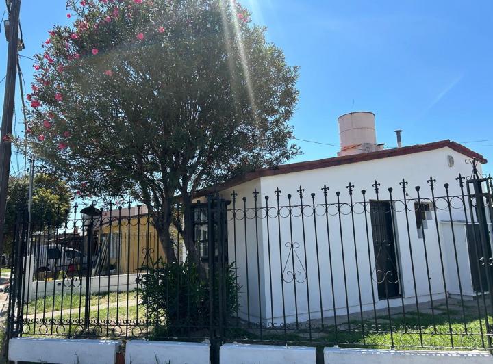 Casa · 59m² · 2 Dormitorios · 1 Cochera