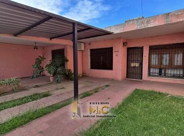 Casa · 235m² · 6 Ambientes · 2 Cocheras · Casa de 235 m en Lote de 475 m - B° Las Palmas