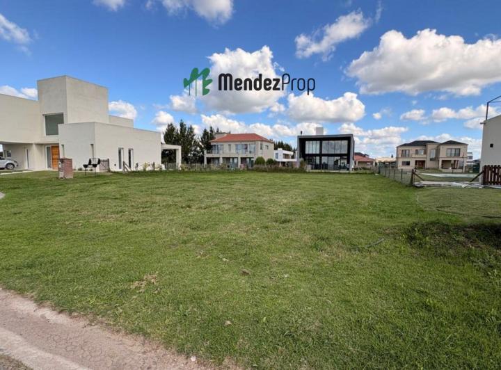 Terreno · 650m²
