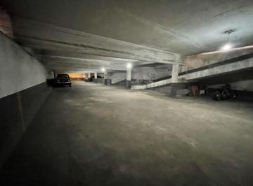 Garage , La Plata · Venta de Cochera Cubierta en 13 E/ 46 y 47 - La Plata