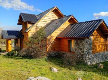 Casa · 210m² · 6 Ambientes · 2 Cocheras · Dos Casas en Chacra de 2 Hectáreas en Golondrinas Lago Puelo Apta Crédito (So - 93)