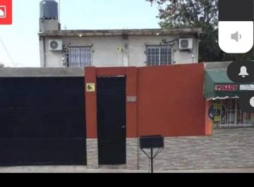 Casa de 4 ambientes, Quilmes · Casa Muy Buena Venta o Permuto por Vehículo