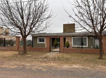 Casa de 6 ambientes, Córdoba · Oportunidad Única: Casa Amplia y Luminosa (3 Años) con Pileta en 1.600 m² de Terreno