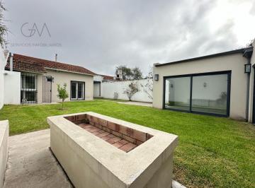 Casa · 128m² · 4 Ambientes · 1 Cochera · Casa - Colinas de Peralta Ramos