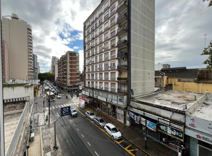 Departamento · 102m² · 5 Ambientes · 1 Cochera