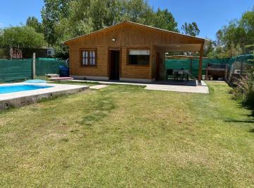 Casa · 30m² · 3 Ambientes · 2 Cocheras · Schweizer Inmobiliaria Vende: Casa con Pileta B° El Coral en El Carrizal