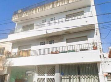 Edificio , Córdoba · ¡Oportunidad Única de Inversión! Propiedad Multifuncional en Zona Estratégica