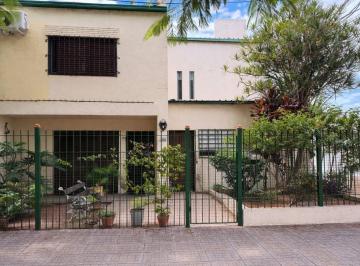 Casa de 2 ambientes, Ciudad de Santa Fe · Casa a Modernizar en Guadalupe
