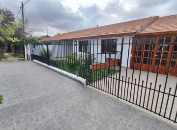 Casa de 4 ambientes, Plottier · Particular Vende Hermosa Propiedad Lista Tranferir