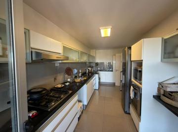 Departamento de 5 ambientes, Villa Allende · Venta Departamento Tres Dorm. con Cochera Casonas del Golf