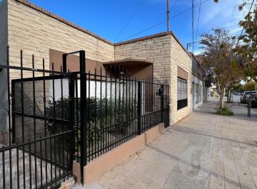 Oficina comercial · 65m² · 3 Ambientes · Casa con Destino Comercial - Cipolletti Centro