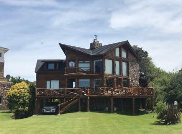 Casa · Casa en Carilo