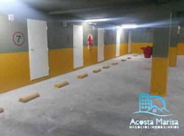 Garage · 12m² · 1 Cochera · Cochera con Baulera
