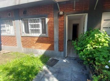 Departamento de 2 ambientes, Almirante Brown · Departamento 2 Ambientes a Pocas Cuadras de La Estación de Burzaco
