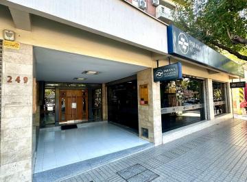 Oficina comercial de 4 ambientes Alquiler $ 750.000 · Oficina en Alquiler en Calle Pedro Molina - Zona Tribunales