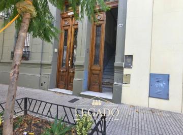 PH de 5 ambientes, Caballito · Distinguido PH en 1er Piso a La Calle, 3 Dorm., Techos de 5 m, Caballito Norte