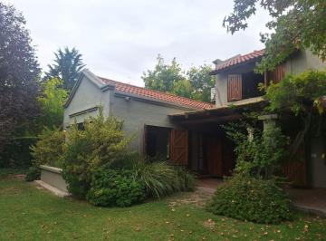 Casa de 8 ambientes, Chacras de Coria · Alquila Esplendida Propiedad en Chacras de Coria