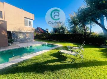 Casa · 270m² · 5 Ambientes · 3 Cocheras · Casa en Venta Banco Provincia, Moreno, G. B. a. Zona Oeste