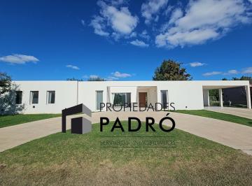 Casa · 205m² · 5 Ambientes · 2 Cocheras · Casa en Venta. Uf 212. Barrio La Elina, Comarcas de Luján.