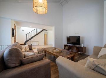 Casa de 4 ambientes, Cañuelas · Venta Casa Club de Campo La Martona. 5 Habitaciones. Grupo Electrógeno a Gas Nuevo.