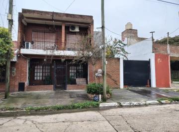 Casa de 4 ambientes, Quilmes · Casa en Alquiler en Bernal Oeste