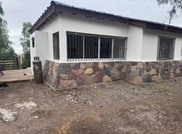 Casa en Alquiler de 3 ambientes  · Alquilo Casa en El Challao