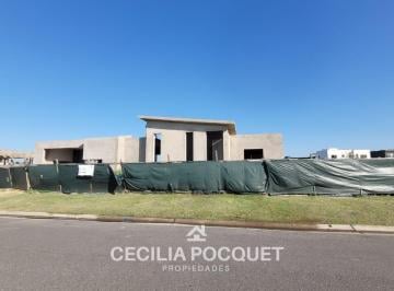 Casa · 161m² · 4 Ambientes · 2 Cocheras · Casa en Venta San Felipe Canning con Financiacion