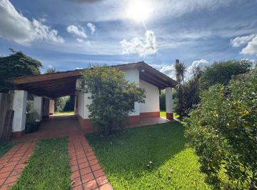 Quinta vacacional · 80m² · 3 Ambientes · 2 Cocheras · Alquiler Anual Quinta en del Viso