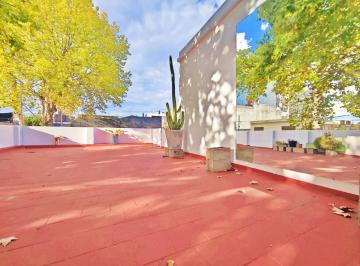 PH de 2 ambientes, La Paternal · PH ¡Sin Expensas! con Terraza, Patio, un Dormitorio y Balcón.
