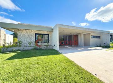 Casa · 289m² · 5 Ambientes · 6 Cocheras · Venta Casa 5 Amb, Terravista, Gral Rodriguez