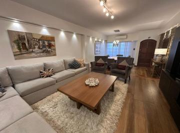 Casa de 5 ambientes, Villa Devoto · Impecable Triplex en Excelente Ubicación