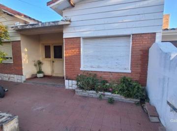 PH de 3 ambientes, Cruz del Eje · Cruz del Eje 1dor Patio PH a 1 Cuadra de Av Sarmiento