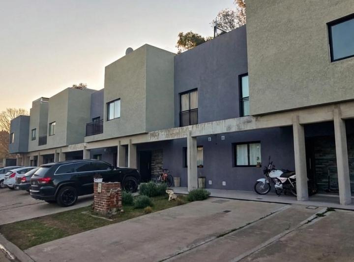 Departamento · 90m² · 4 Ambientes · 1 Cochera