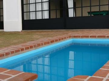 Quinta vacacional de 1 ambiente, San José del Rincón · "Quinta Boutique Estilo Loft con Piscina - Oportunidad de Inversión"
