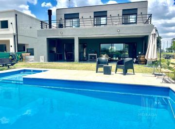 Casa · 180m² · 5 Ambientes · 4 Cocheras · Casa en Venta Ambientes 5 Ambientes Santa Sofia Pilar